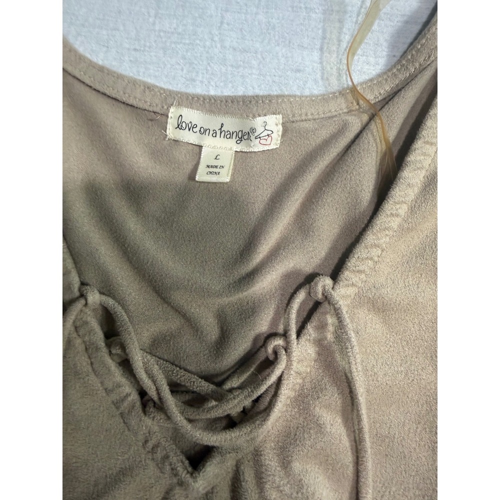 Love on a Hanger Tan Faux Suede Lace Up V-Neck Tunic Top Large J5672CADV - Picture 3 of 10